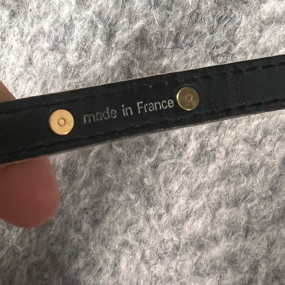 Louis Vuitton LV suhali wrap around black leather gold stud bracelet EUC - Picture 5 of 9